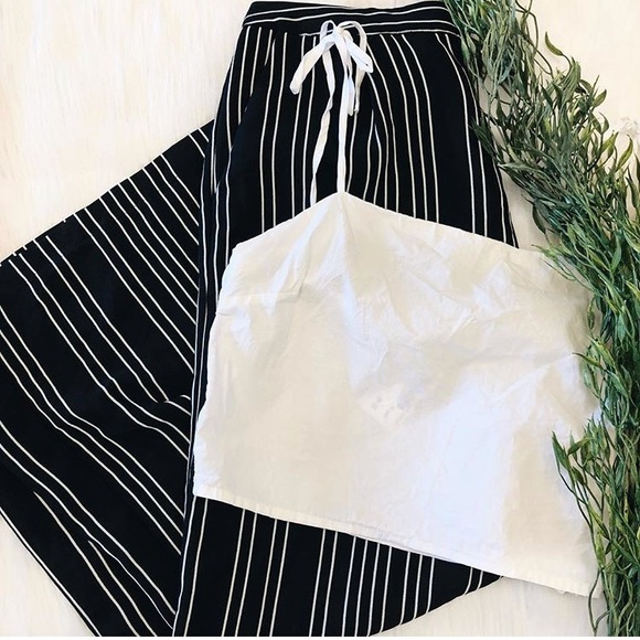 White crop top - Picture 1 of 5